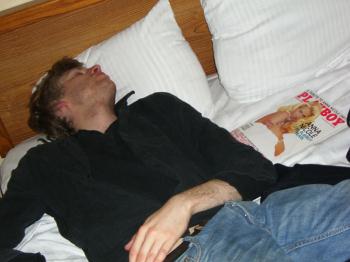 Tom often wanks himself into a coma.