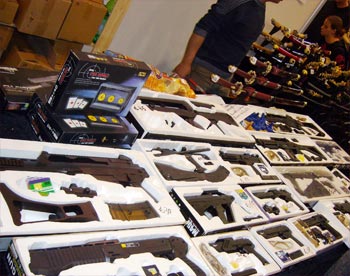An example of what is allowed at Essen toy fair: replica automatic weapons. And swords.